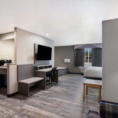 Surestay Hotel By Best Western Юкайа Экстерьер фото