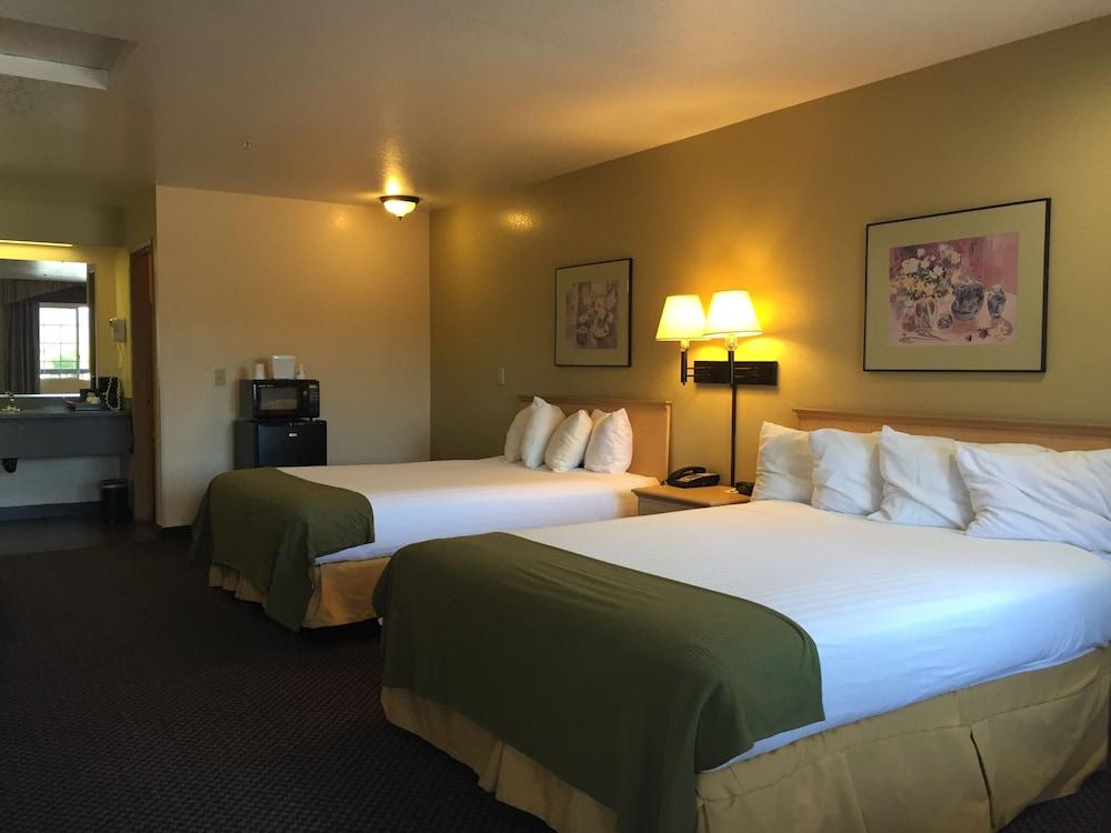 Surestay Hotel By Best Western Юкайа Экстерьер фото