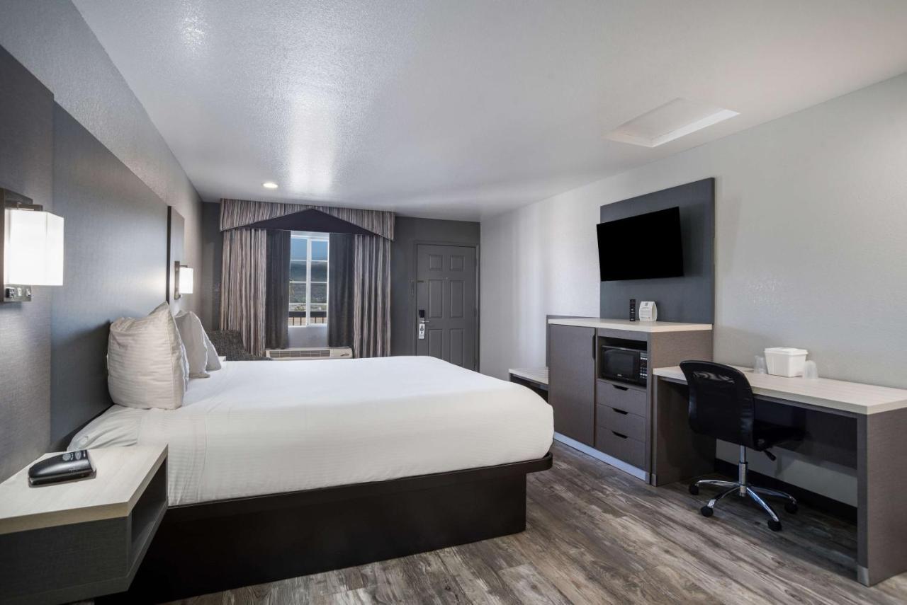 Surestay Hotel By Best Western Юкайа Экстерьер фото