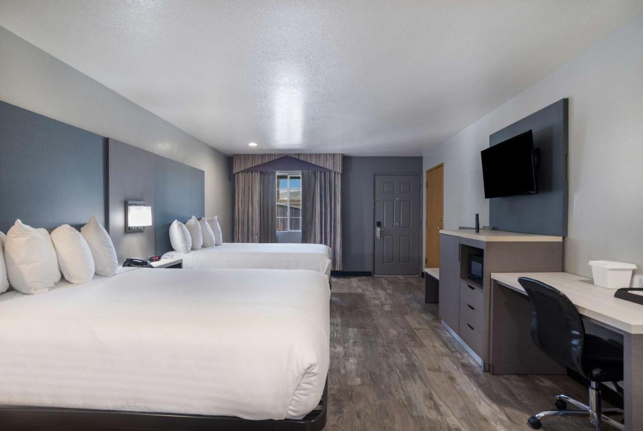 Surestay Hotel By Best Western Юкайа Экстерьер фото